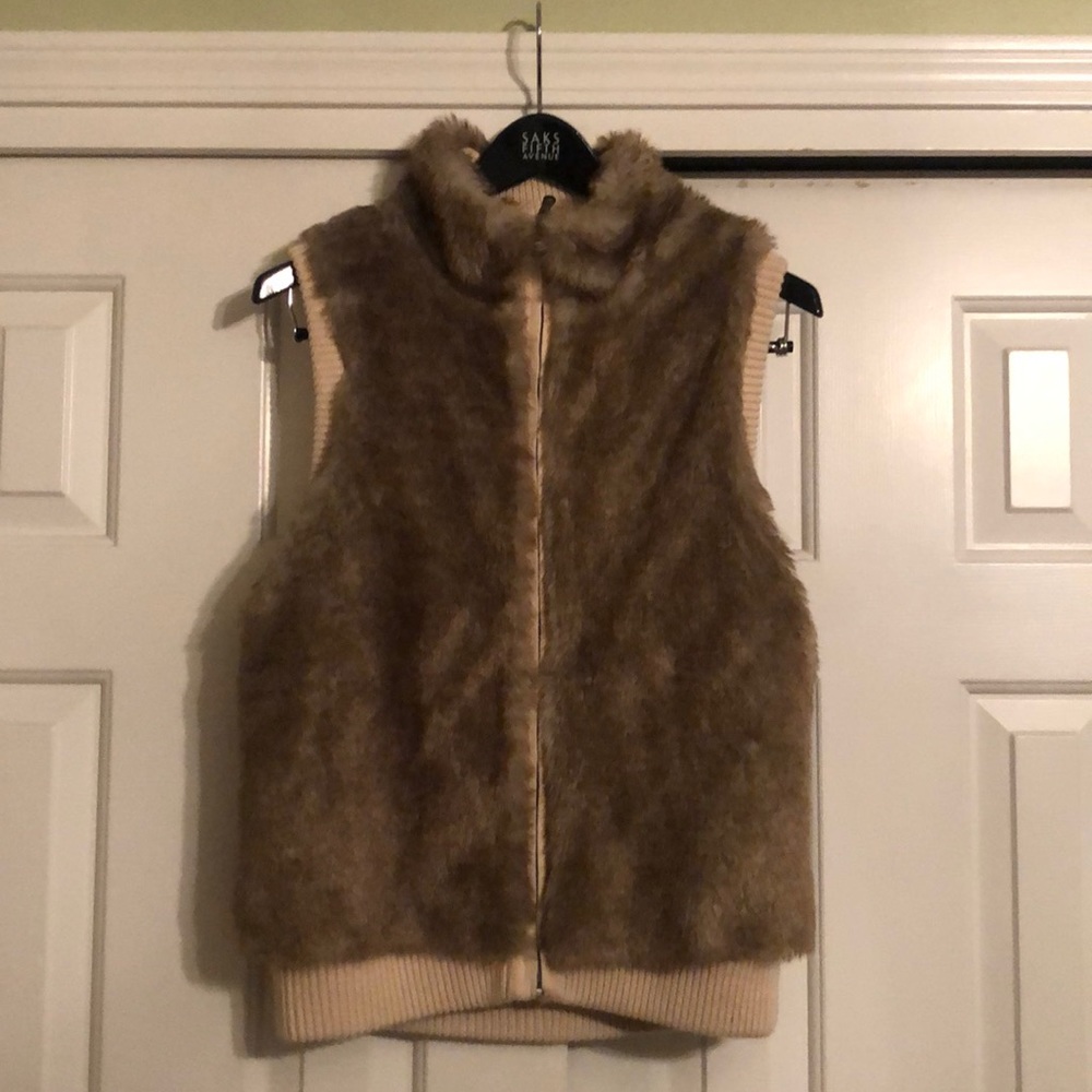 Ann Taylor Reversible vest with fake fur